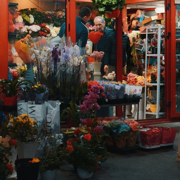 Instagram post of El Rosedal 💐