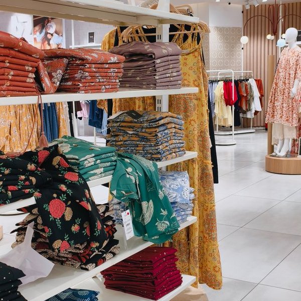 Instagram post of Tienda Cora 👕